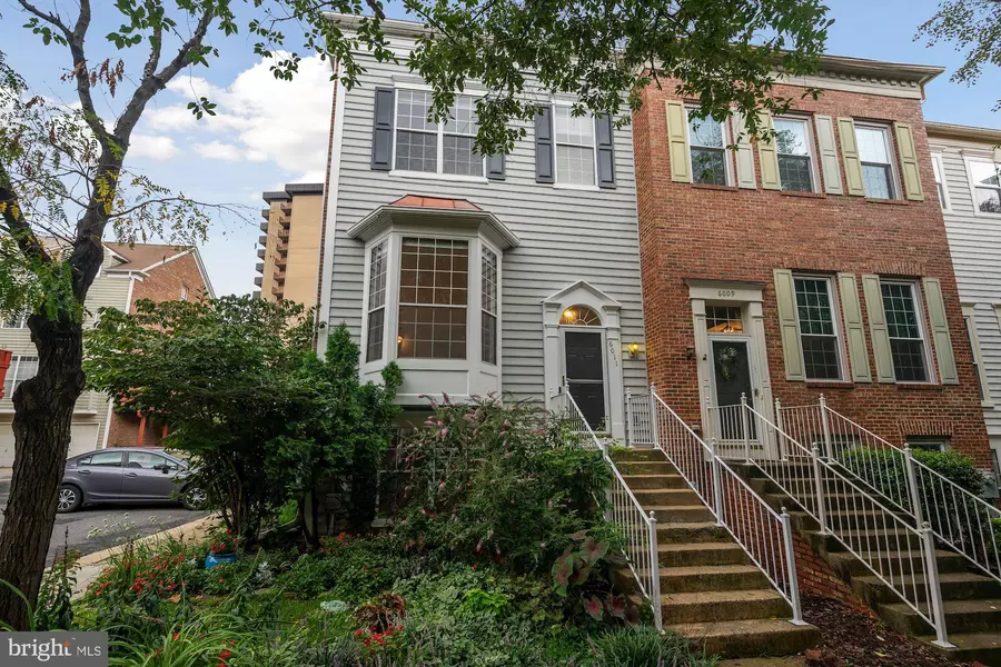 6011 RICKETTS WALK, Alexandria, VA 22312