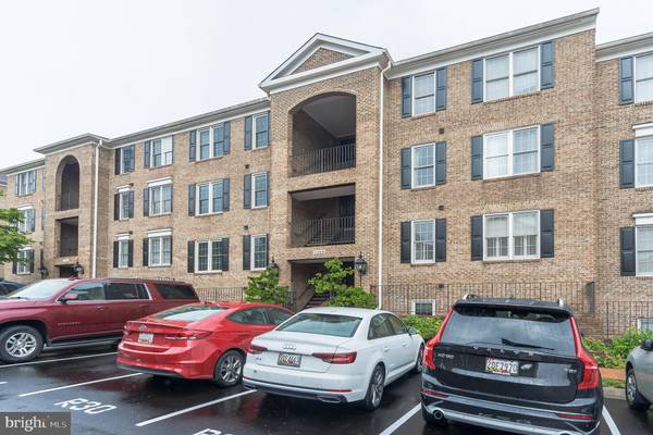 10717 KINGS RIDING WAY #202, Rockville, MD 20852