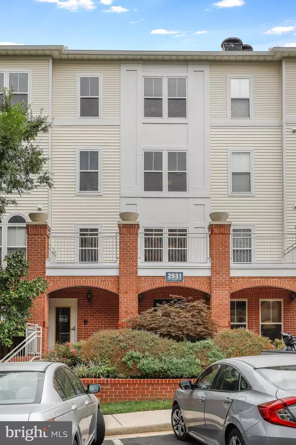 Fairfax, VA 22031,2931 DEER HOLLOW WAY #201