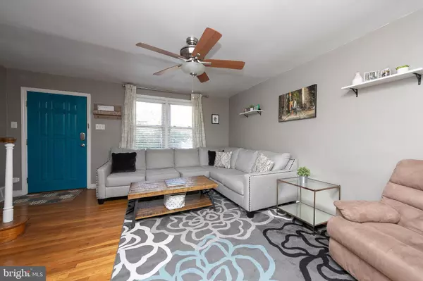 Philadelphia, PA 19128,443 HERMIT ST