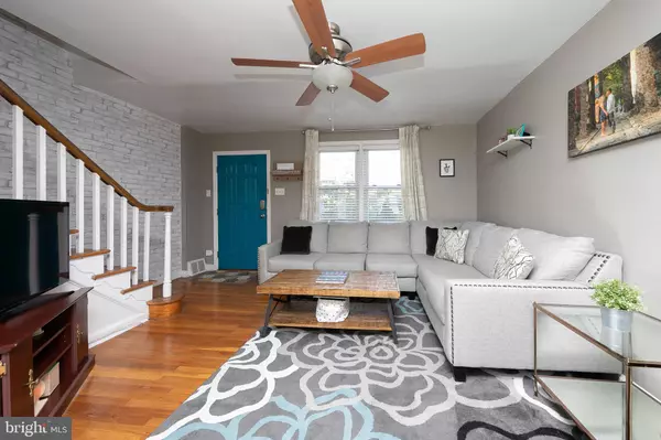 Philadelphia, PA 19128,443 HERMIT ST