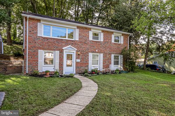 5604 LA VISTA DR, Alexandria, VA 22310