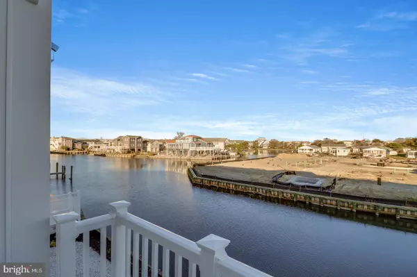 39010 BEACON DR #1, Fenwick Island, DE 19944