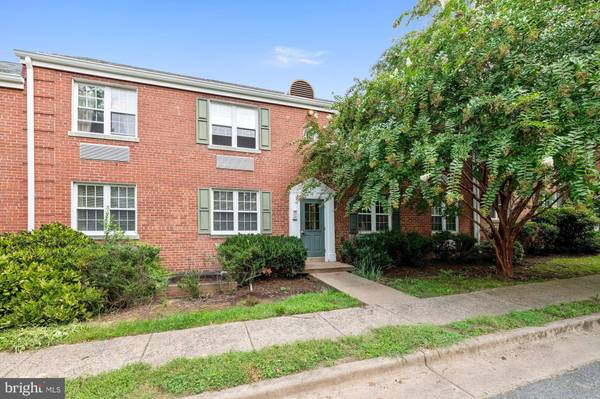 10 ASHBY ST #C, Alexandria, VA 22305