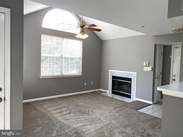 919 HILLSIDE LAKE TER #311, Gaithersburg, MD 20878