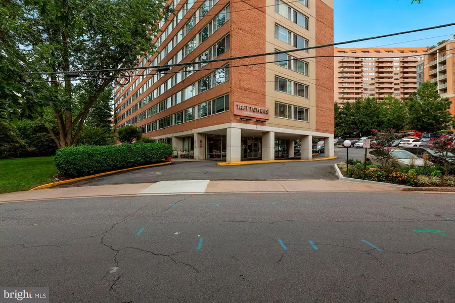 1210 N TAFT ST #912, Arlington, VA 22201