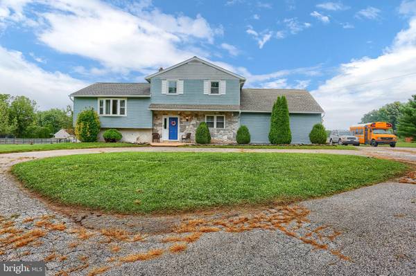 4131 DAVIDSBURG RD, Dover, PA 17315