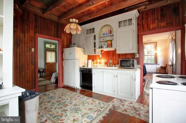 Quakertown, PA 18951,1890 ROUTE 212