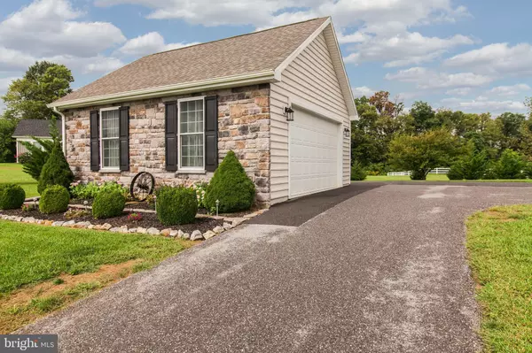 Hedgesville, WV 25427,80 VARICK TRL