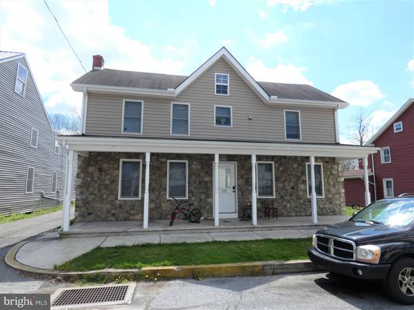 121 RACE ST, Bainbridge, PA 17502