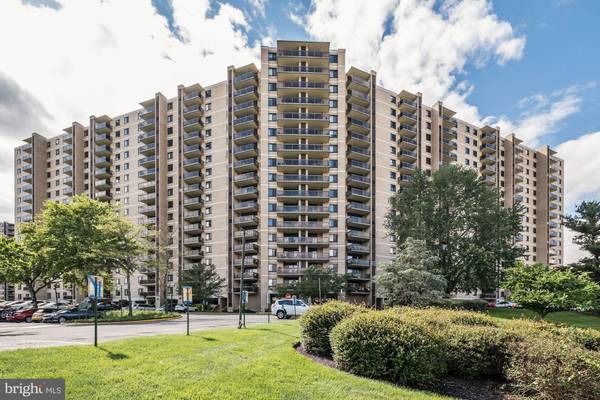 205 YOAKUM PKWY #514, Alexandria, VA 22304