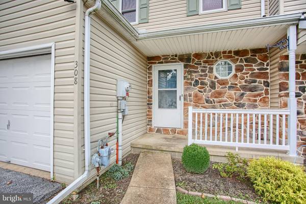 Lancaster, PA 17601,308 PARKLAWN CT