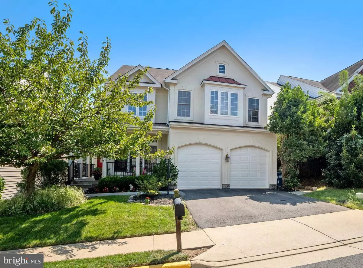 Alexandria, VA 22310,5809 GOVERNORS VIEW LN