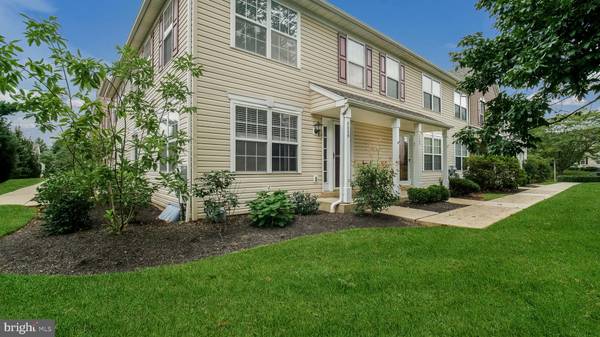 5009 REBECCA FELL DR #172, Doylestown, PA 18902