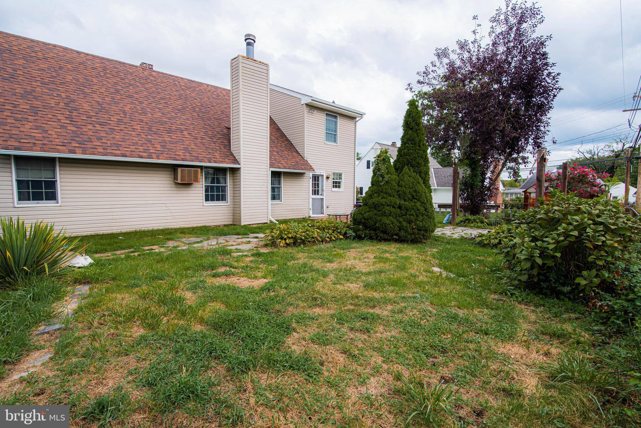 Levittown, PA 19055,15 RAVINE LN