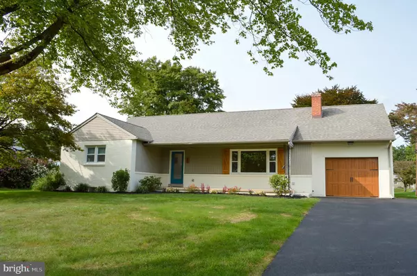 45 CORRY AVE, Lancaster, PA 17601