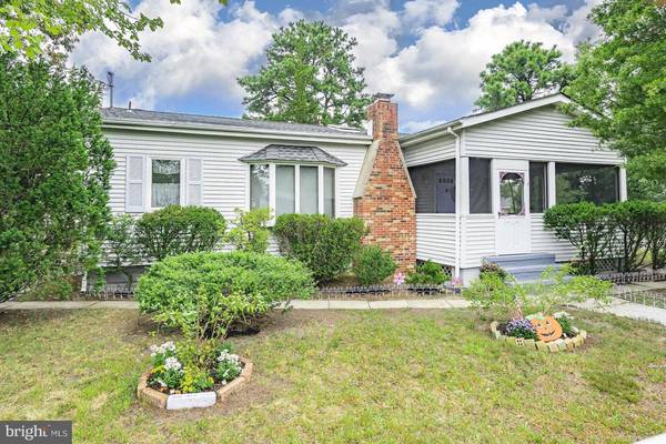 3 BRIGANTINE ST, Beachwood, NJ 08722