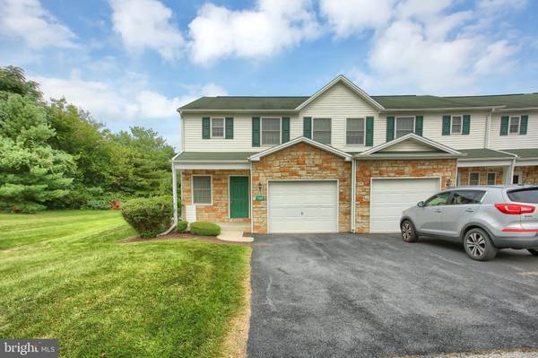 7532 CLOVER LEE BLVD, Harrisburg, PA 17112