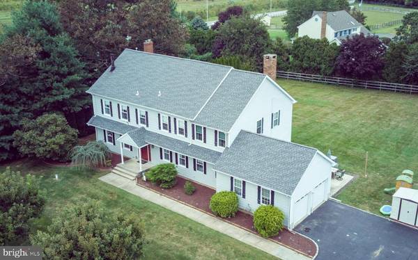 4 WATERBURY CT, Allentown, NJ 08501