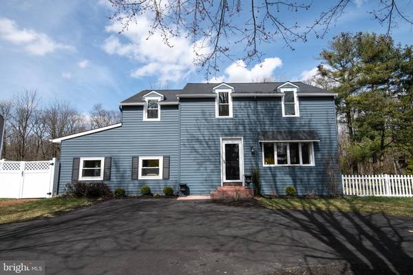 1542 YARDLEY NEWTOWN RD, Yardley, PA 19067