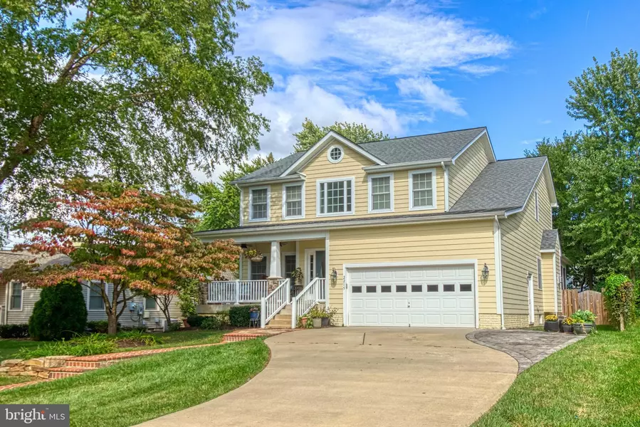 2215 GLENHEATHER DR, Falls Church, VA 22043