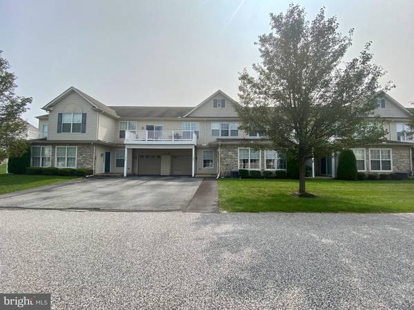 Stewartstown, PA 17363,904 CRESTVIEW LN