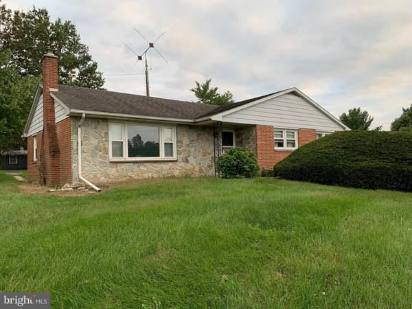 852 MOUNT JOY RD, Manheim, PA 17545