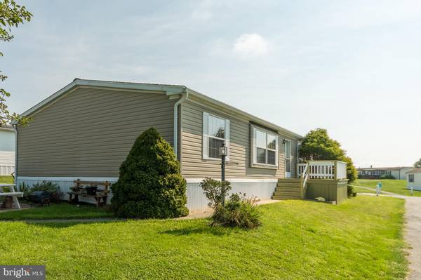 100 BENT PINE CT S, Lancaster, PA 17603