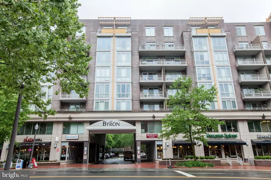 513 W BROAD ST #313, Falls Church, VA 22046