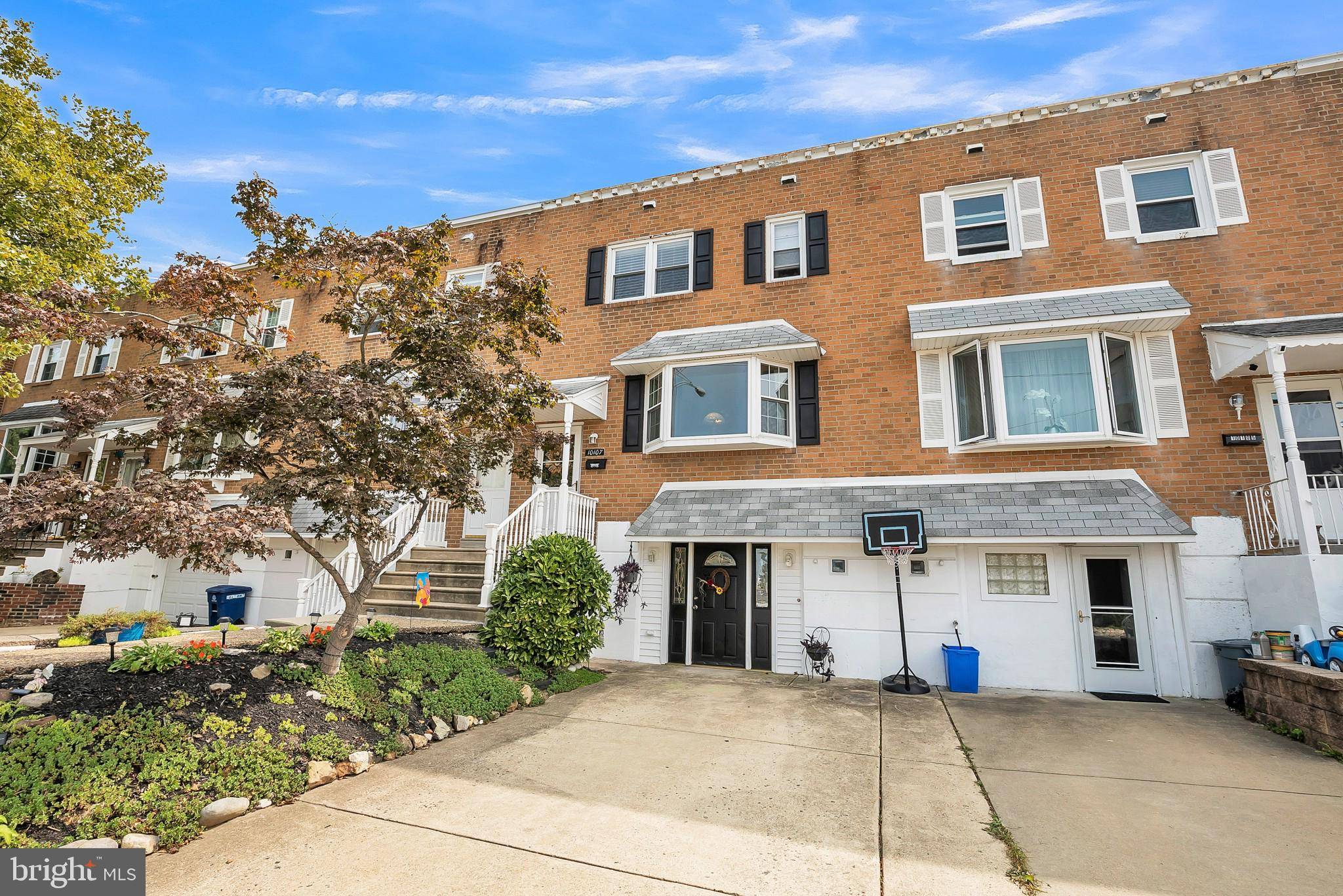 Philadelphia, PA 19114,10107 N CANTERBURY RD