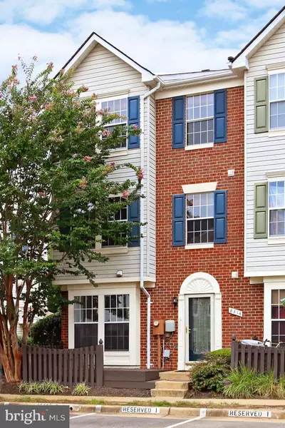 8314 BLUEBIRD WAY #1, Lorton, VA 22079