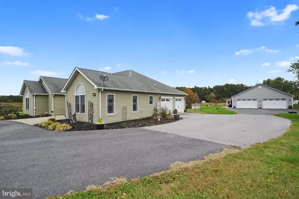 Felton, DE 19943,648 BLACK SWAMP RD