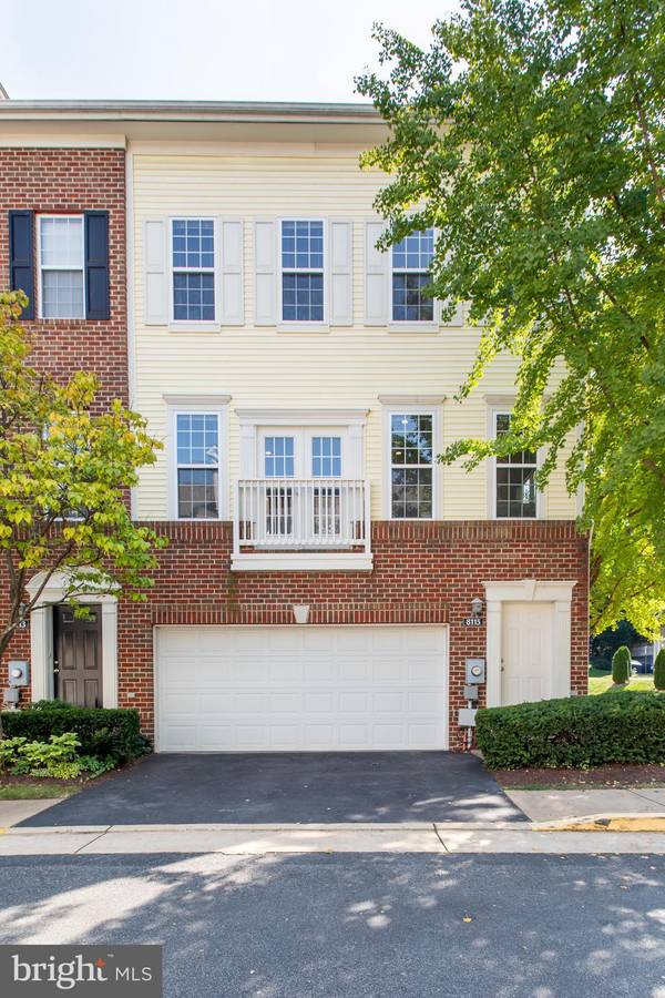 8115 ANNA CT #17, Falls Church, VA 22042