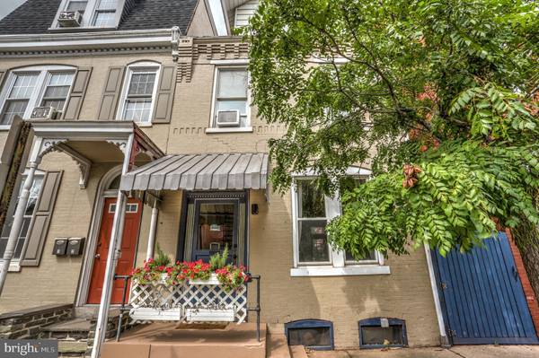 545 E CHESTNUT ST, Lancaster, PA 17602