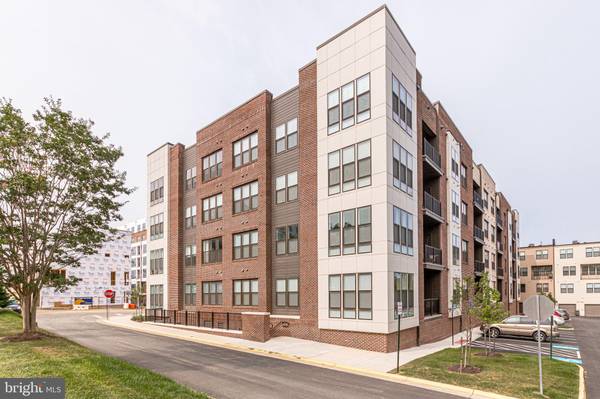 11200 RESTON STATION BLVD #402, Reston, VA 20190