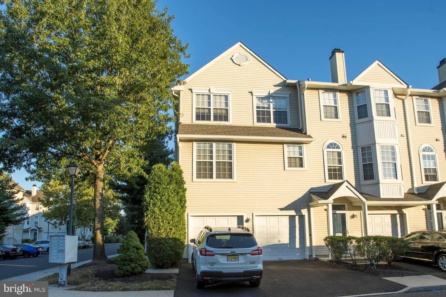 6701 RIVERFRONT DR, Palmyra, NJ 08065