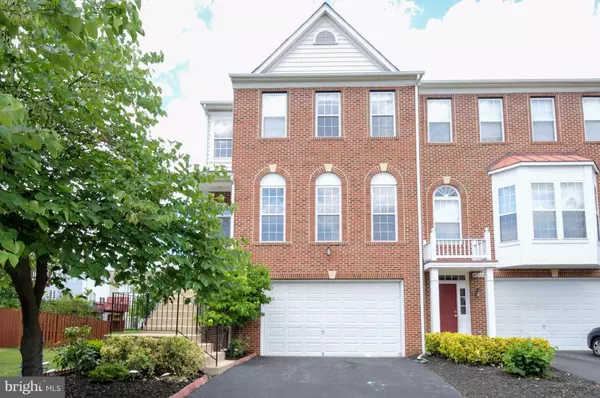 43782 MAISON BLANC SQ, Ashburn, VA 20148