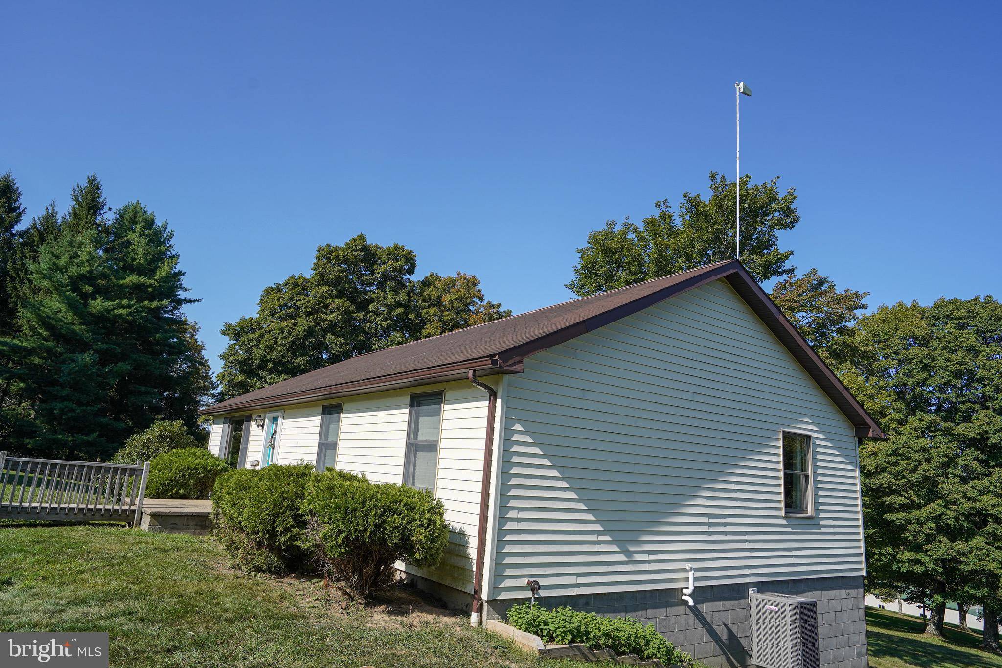Bittinger, MD 21522,494 MAYNARDIER RIDGE RD