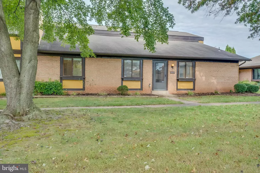 8665 MADERA CT, Manassas Park, VA 20111