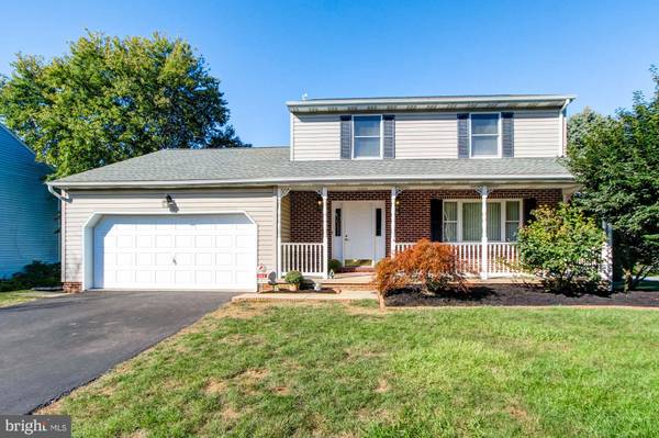 100 PERRING DR, Dallastown, PA 17313