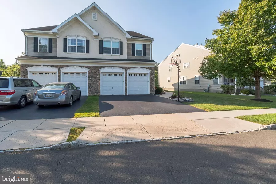 3 VALLEY VIEW DR, Yardley, PA 19067