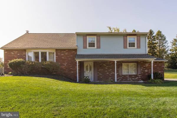 74 BUCK HILL DR, Southampton, PA 18966