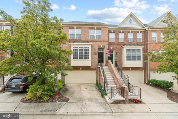 4638 LAMBERT DR, Alexandria, VA 22311