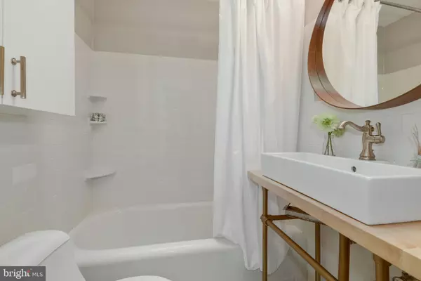 Washington, DC 20003,1009 15TH ST SE