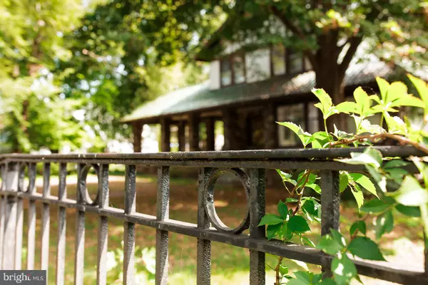 Harrisburg, PA 17110,3519 N FRONT ST