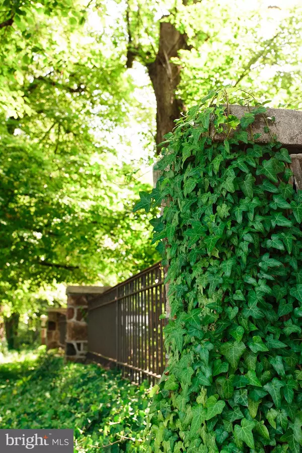 Harrisburg, PA 17110,3519 N FRONT ST