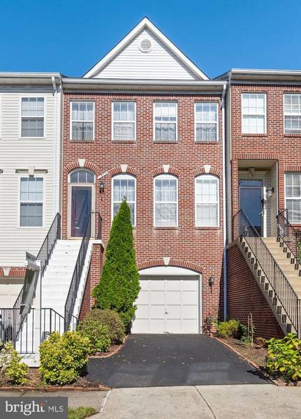 6602 PATENT PARISH LN, Alexandria, VA 22315