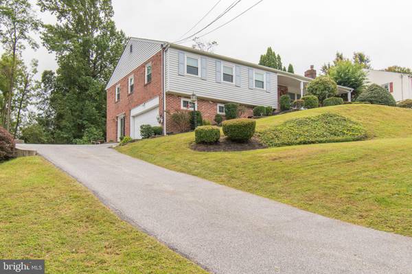 211 LAUREL LN, Broomall, PA 19008