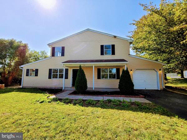 209 PARKRIDGE DR, Perkasie, PA 18944