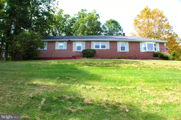 105 ROBY RD, Maysville, WV 26833